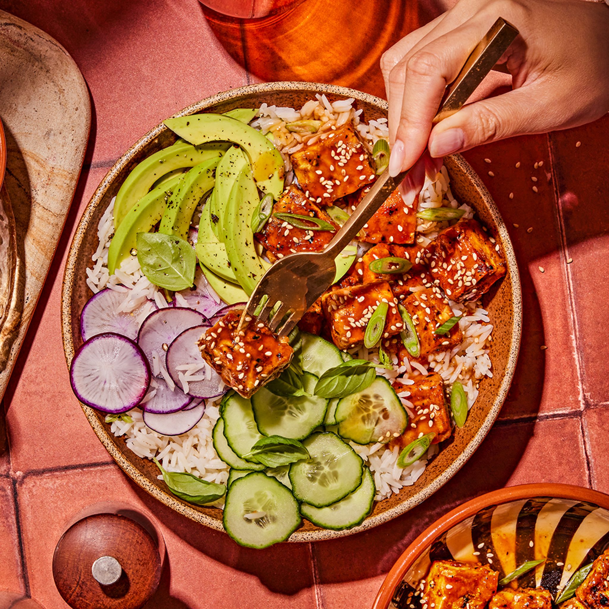 Sweet Sour Tempeh Bowl LightLife brown-rice-vs-white-rice-what-are-the-differences